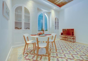 Central Family Apartment